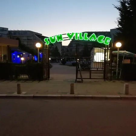 Ideal Three Bed For Families Closed To The アパート サニービーチ