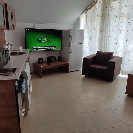 Ideal Three Bed For Families Closed To The Apartman Napospart