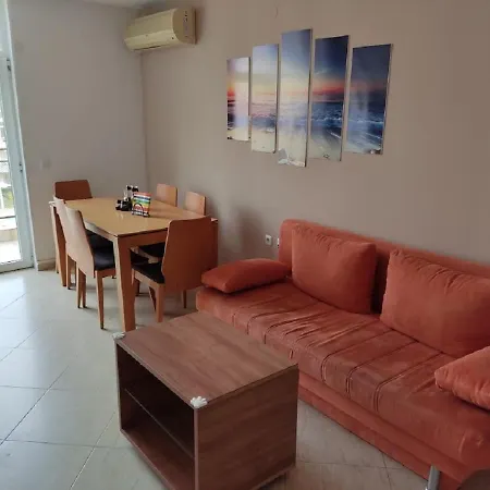 Ideal Three Bed For Families Closed To The Apartman