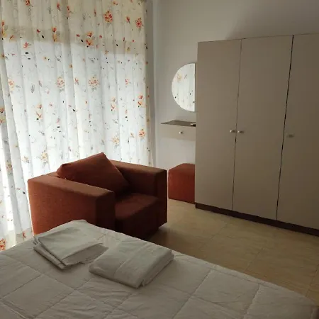 Ideal Three Bed For Families Closed To The Apartman *