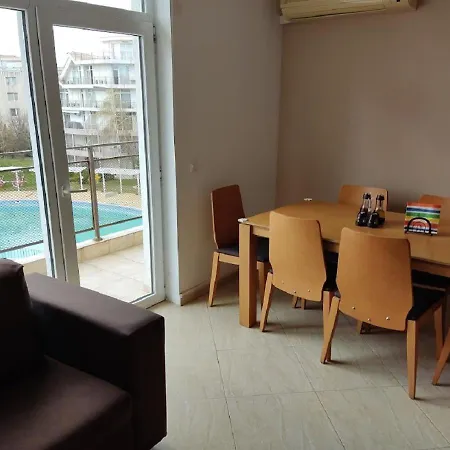 Ideal Three Bed For Families Closed To The * Napospart