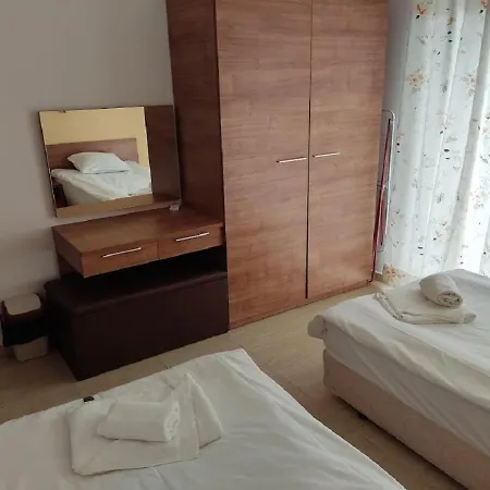 Ideal Three Bed For Families Closed To The * Napospart