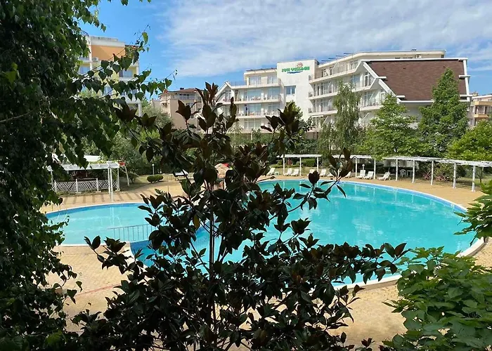 Ideal Three Bed For Families Closed To The Sunny Beach